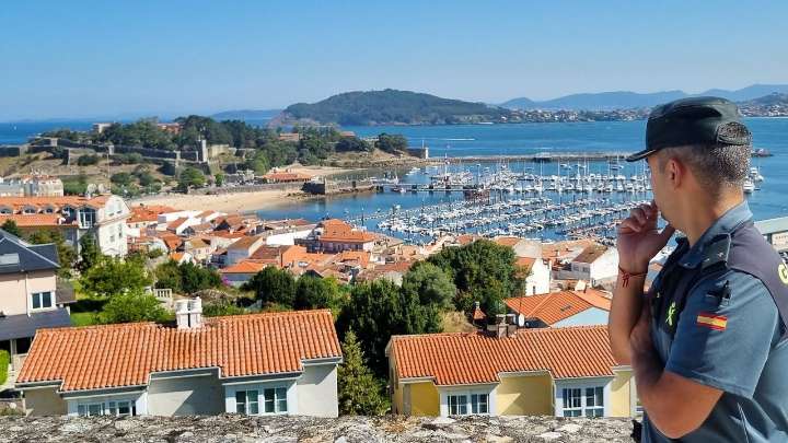 La Guardia Civil investiga a varios menores por acoso escolar en un colegio de Baiona