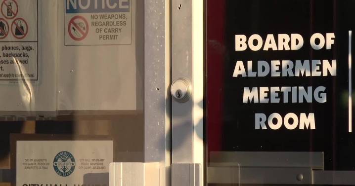 Jeanerette City Hall renovation delayed amid uncertainty with contractor