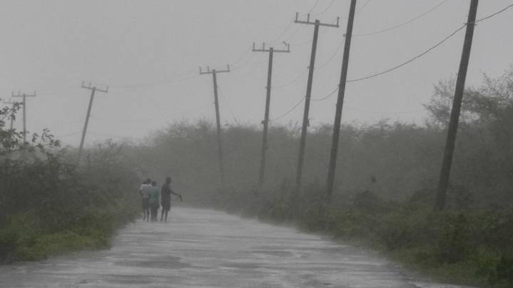 Category 5 Hurricane Melissa brings flooding and catastrophic winds to Jamaica