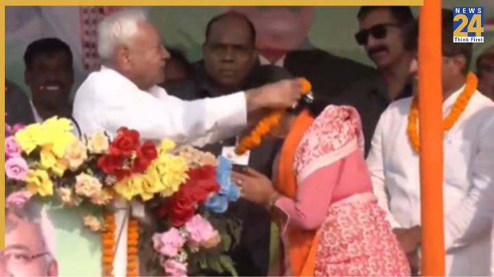 Tejashwi Yadav Raises Question Over Nitish Kumar’s Health after Bihar CM’s Awkward Garland Moment Goes Viral