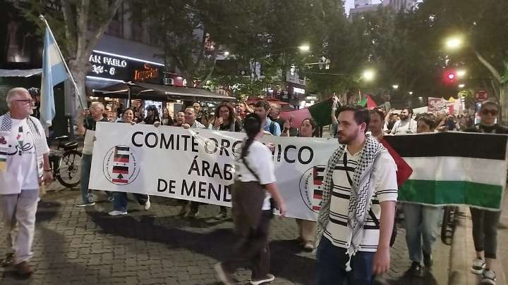 Masiva movilización en Mendoza contra el genocidio al pueblo palestino