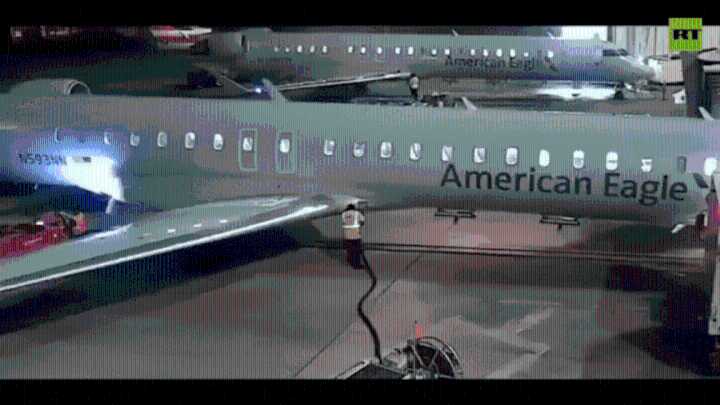Watch: Ground worker loses grip on fuel hose, causes jet fuel spill at Dallas-Fort Worth Airport; footage shows pipe moving like snake