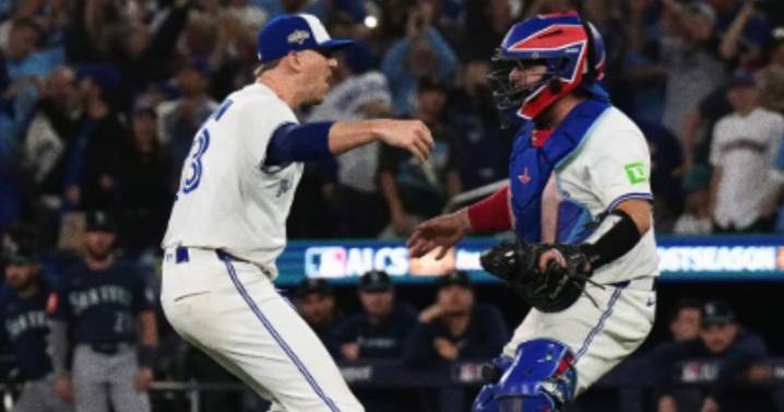 Serie Mundial: Él es Alejandro Kirk, mexicano que conectó un jonrón en la victoria de Toronto ante los Dodgers