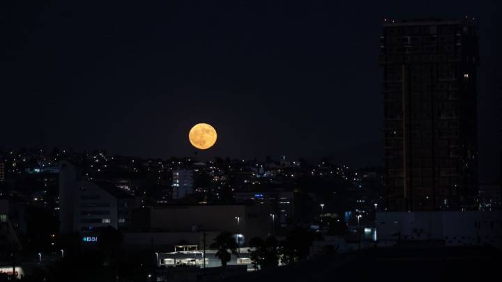 ¿Luego de la Superluna de Octubre 2025 Cuándo Es la Siguiente en México?