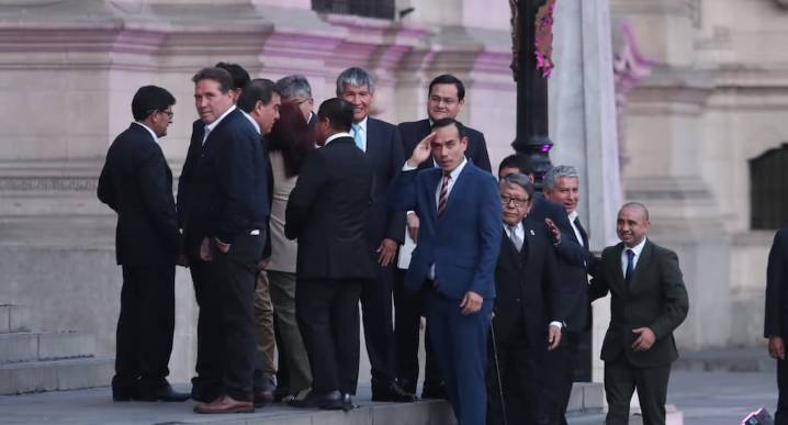 Presidente José Jerí se reunió con gobernadores regionales en Palacio de Gobierno