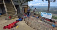 2 killed in hang-glider crash off Lookout Mountain