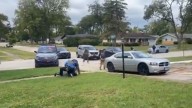 Denuncian brutalidad del ICE en Chicago: ocho agentes detuvieron con fuerza extrema a una niña de 15 años