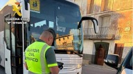 Conduce drogado un autobús escolar en Teruel con 45 menores y más pasajeros de los permitidos