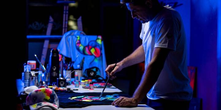 Félix González, el artista que reinventa el carnaval jujeño con música y realidad aumentada