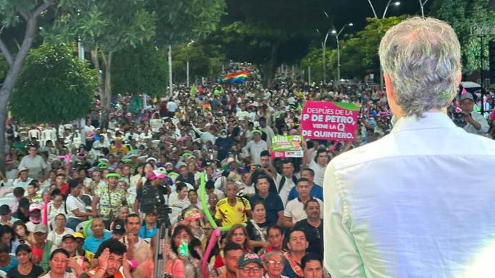 Daniel Quintero congregó a miles de personas en Barrancabermeja