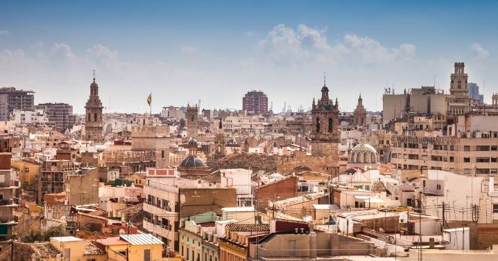 Brit 'stabbed with screwdriver' in holiday hotspot after 'refusing to give cigarette'