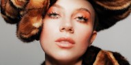 La barra multiusos para labios, ojos y mejillas que elevará tu look este otoño