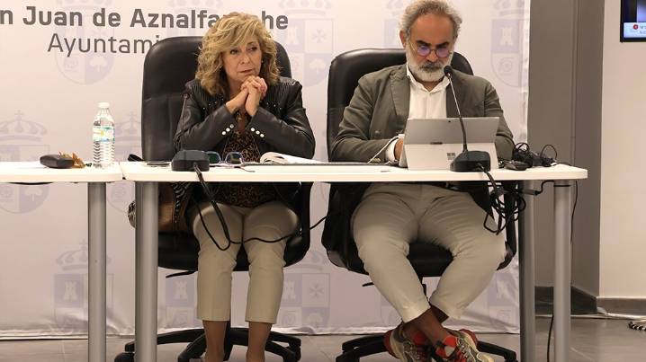 El Pleno de San Juan aprueba nuevas inversiones en seguridad y despide a Inmaculada Serrano