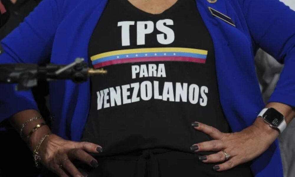 Corte Suprema de EE. UU. permite a Trump retirar el estatus temporal a migrantes venezolanos