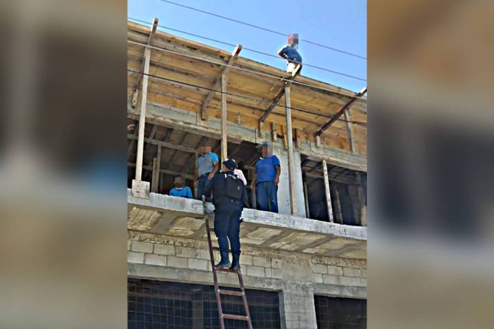 Trabajador recibió descarga eléctrica, en una construcción, en la ciudad de La Paz 