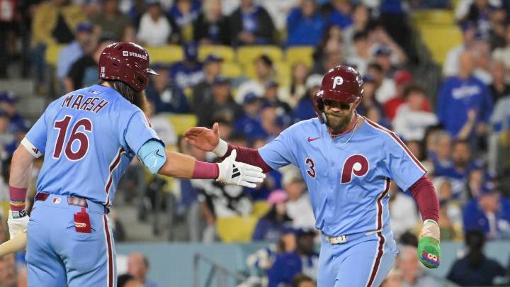 Phillies’ offense finally wakes up to force Game 4 vs. Dodgers