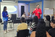 Capacitan a emprendedores para el impulso al Plan Bodega en Caracas