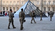 Ya son siete los detenidos por el robo del Louvre, pero faltan aún uno de los ladrones y las joyas