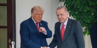 Erdogan afirmó que Trump le pidió persuadir a Hamas para aceptar su plan destinado a poner fin a la guerra en Gaza