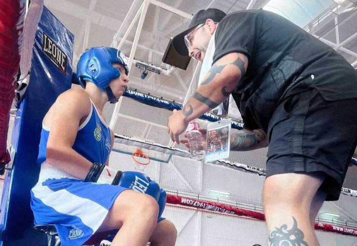 Manuel Bueno, la perla del Sugar Ray Jaén que pega fuerte