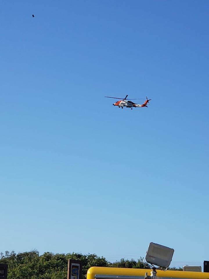 Rescatan a hombre que se fue barranco abajo en playa de Palmas del Mar en Humacao