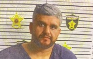 Arrestan a 2 sujetos tras robar dentro de un rancho en Eagle Pass