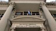 Argentina anuncia la firma de "un acuerdo de estabilización cambiaria" con EE. UU.
