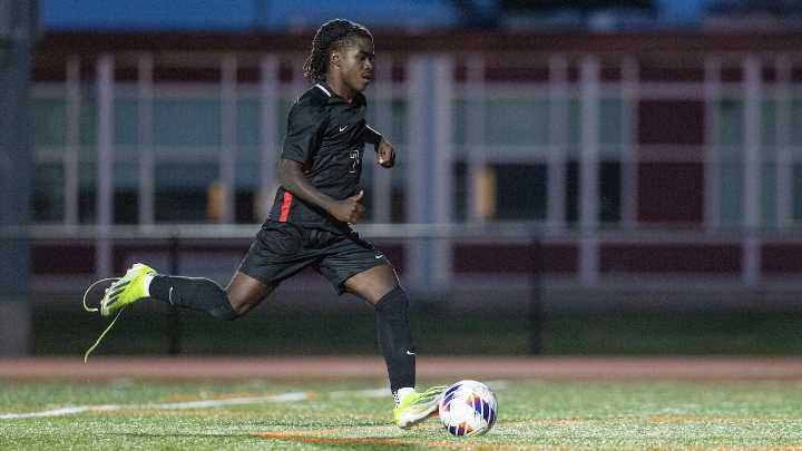 Meyer’s late goal puts Lenape in line for division title -