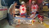 Karina discute con su expareja y se avienta de carro en movimiento en la Vista Hermosa, Saltillo