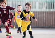 Una ayuda de 100 euros para comprar gafas o lentillas a niños y adolescentes: consulta cuántos familias vascas podrán solicitarla