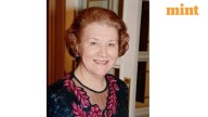 Patricia Routledge, ‘Keeping Up Appearances’ star, dies at 96