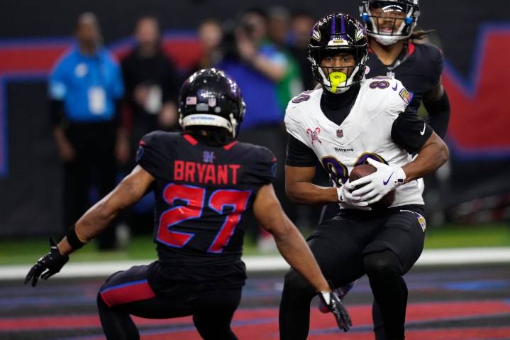 Ravens vs. Texans picks: Who will win Sunday in Baltimore?