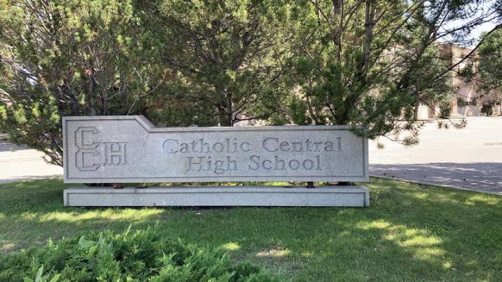 Lockdown at some south Lethbridge schools following reports of suspicious person