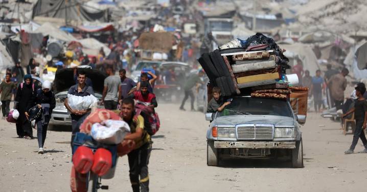 Israel suspende la entrada de ayuda humanitaria en Gaza como represalia tras supuesta violación al alto el fuego