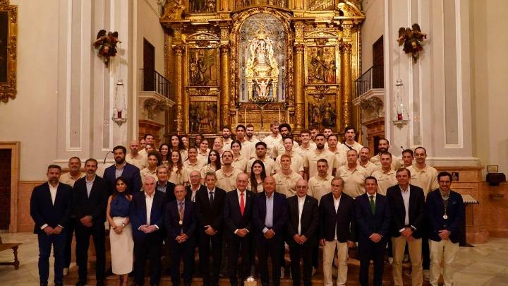 El Unicaja visita a la Patrona y festeja la Intercontinental