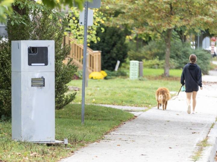 Speed camera supporters rally as legislation tabled for Ontario ban