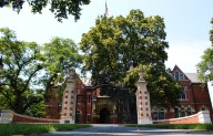 Smith College to offer free tuition for families making up to $150K