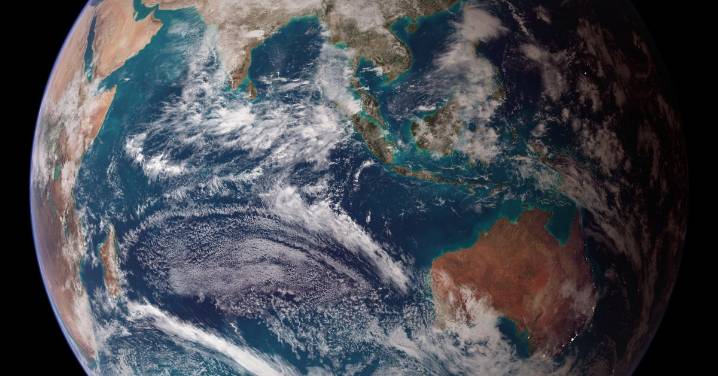 Is Colonizing Space the Next Stage of Human Evolution?