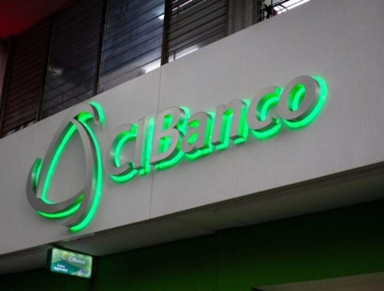 Revocan licencia a banco implicado por lavado de dinero y vínculos con el narco