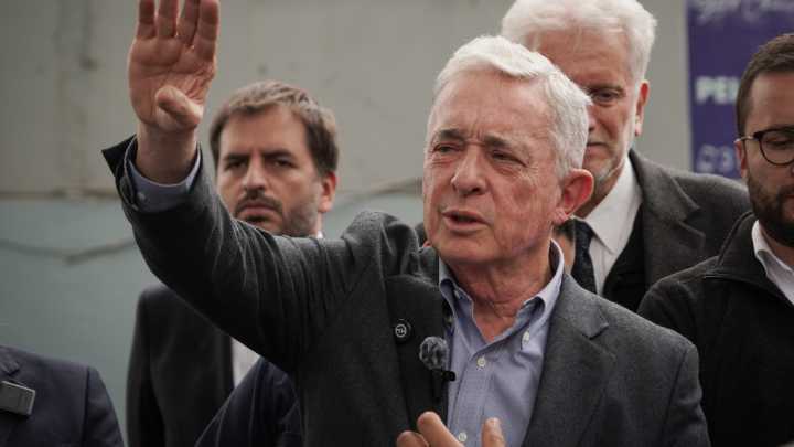 Posiciones encontradas entre los precandidatos presidenciales tras absolución total del expresidente Álvaro Uribe