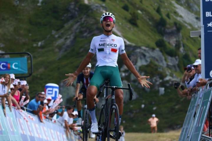 Isaac del Toro se lleva el Giro de Emilia; su decimocuarta victoria del año
