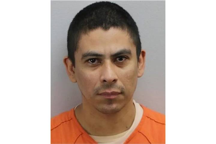 Mom Catches Man Who Was Hired to Renovate Family's Bathroom Raping Her Daughter