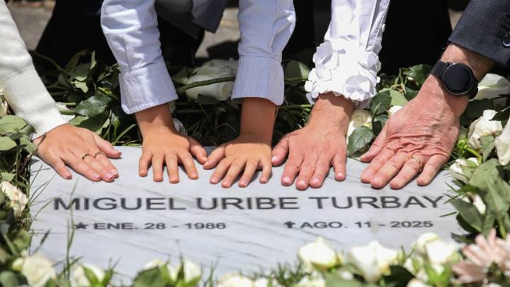 Miguel Uribe Londoño rechazó las amenazas contra el fiscal que investiga el magnicidio de su hijo