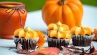 10 Cupcake Decorating Trends To Try This Fall