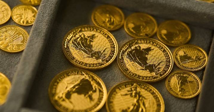 Record: Gold futures rise above $4,000 per ounce