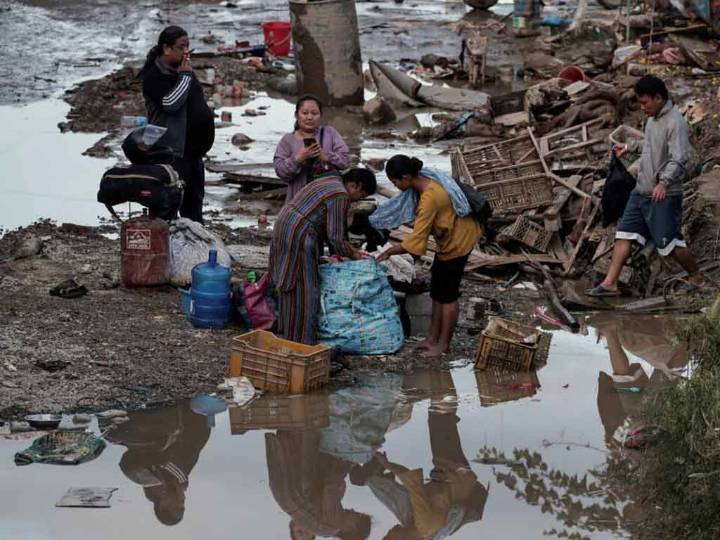 Aumentan a 60 decesos en Nepal por deslaves e inundaciones