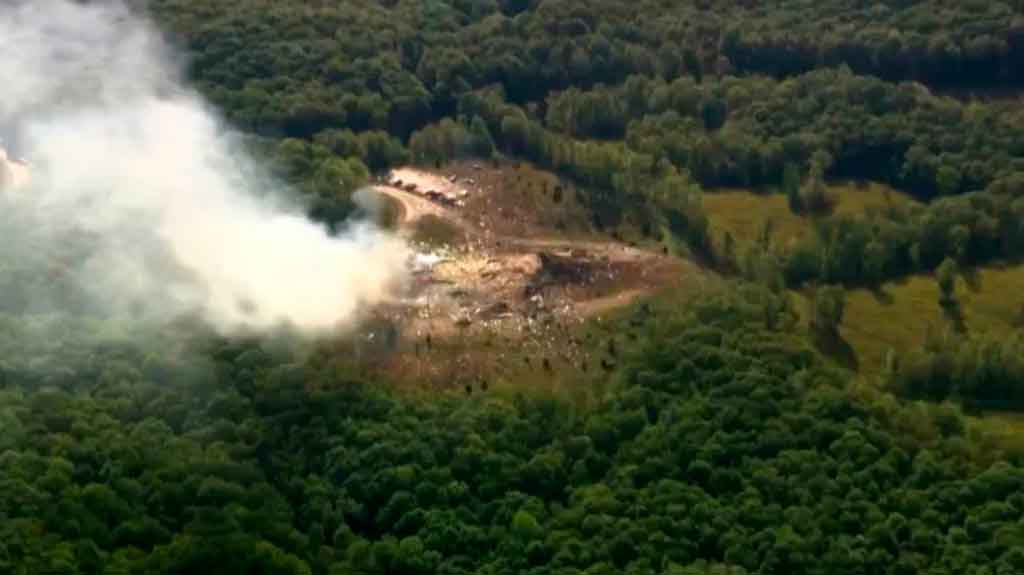 Descartan sobrevivientes en estallido de planta de explosivos en EEUU