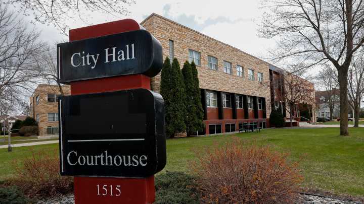 Family Court Commissioner hearing room closed due to unsafe conditions