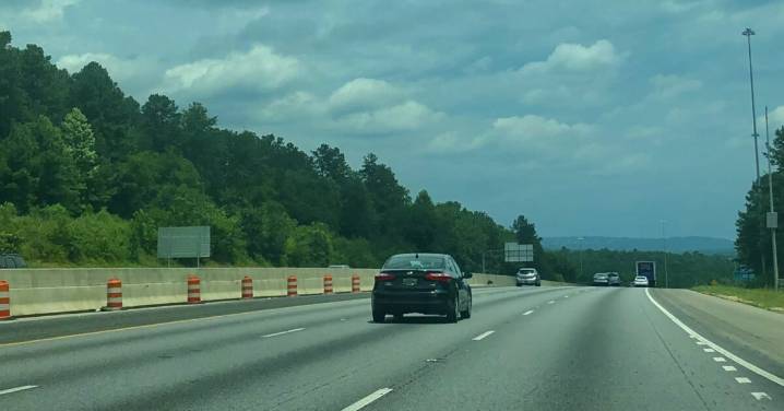 I-65 north bound lane closure happening in Shelby County on Oct 22