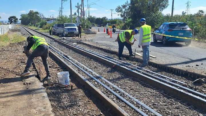 Mejoras en cruce de Ferromex generan expectativas entre habitantes de Colinas del Río